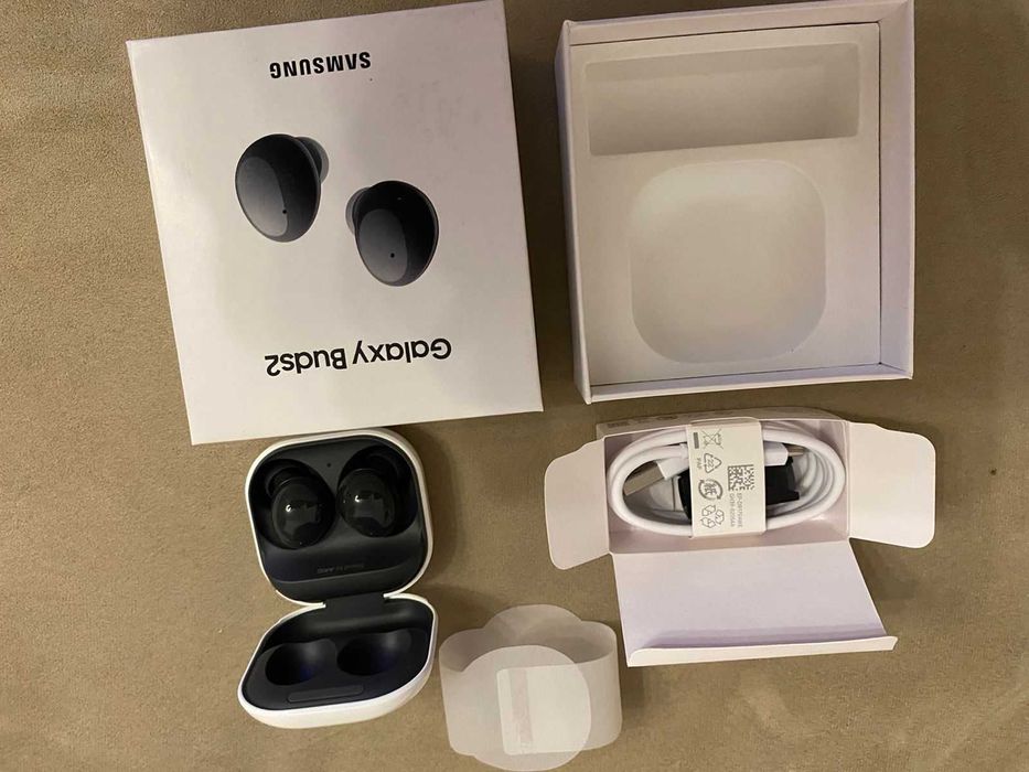 Черные Galaxy Buds 2