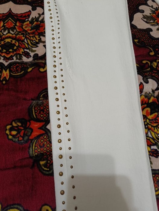 Белые джинсы от Morgan