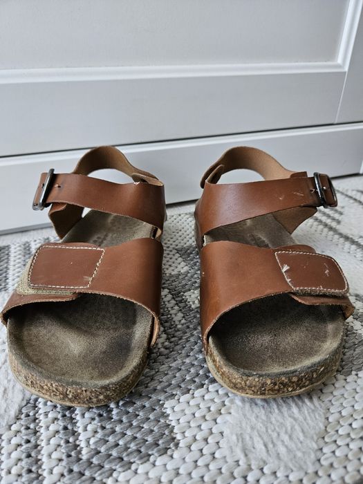 Sandale marimea 28
