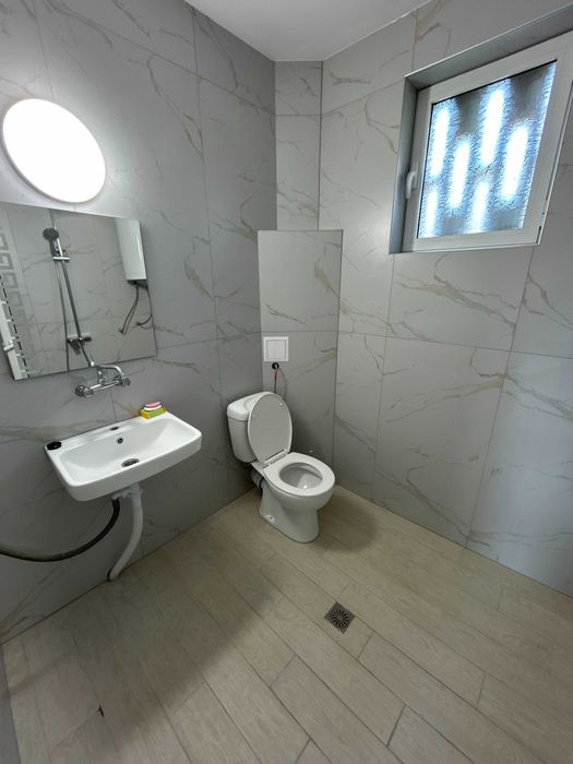 Продава/Дава под наем четиристаен апартамент зад Съвета в град Димитровград