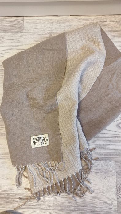 Продам шапка, варежки, палантин.