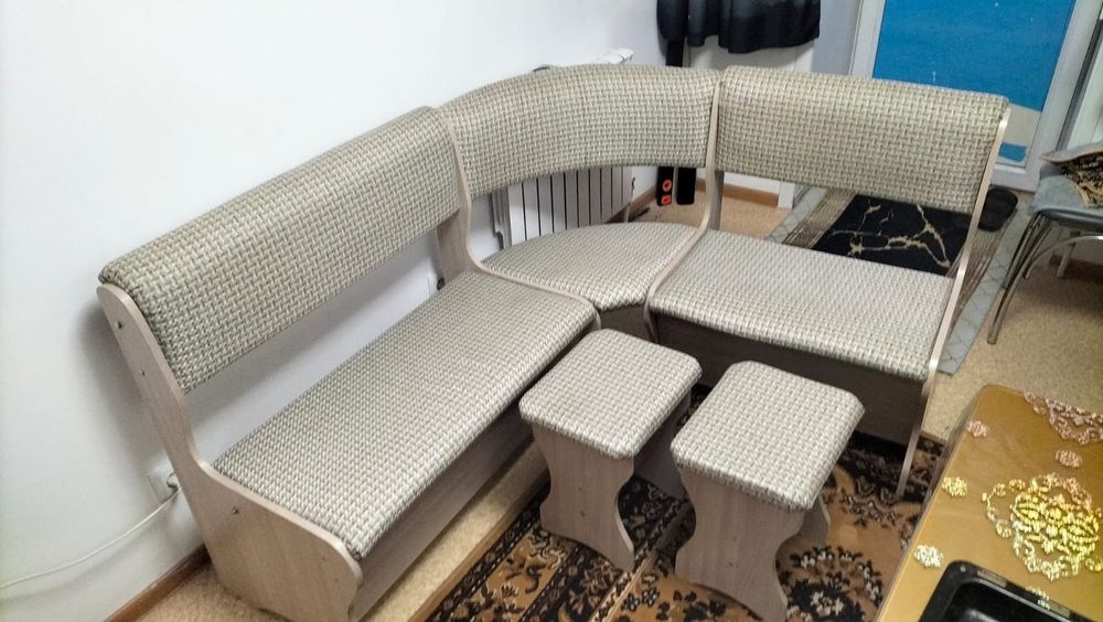 Продам обеденную зону