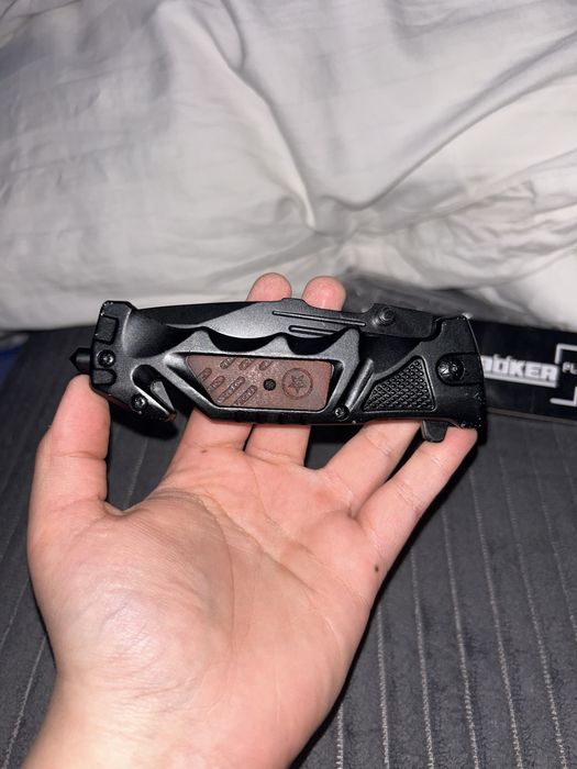 Продавам нож Boker +