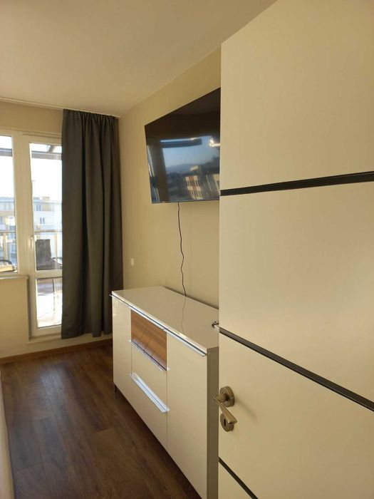 Дава се под наем Тристаен апартамент в София, Студентски град - 115 кв.м за 561 € - Снимка #11