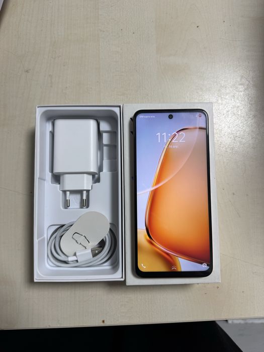 смартфон Vivo Y28