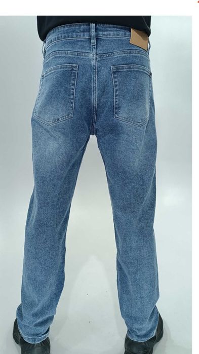 Продам джинсы МОМ