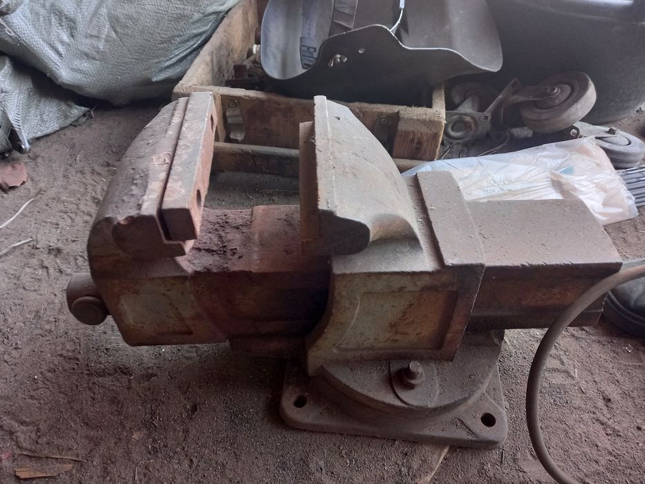 Продам тисы и ноковал