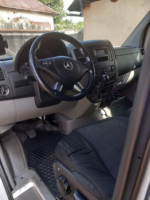 Vind Mercedes Sprinte 0729334040r 2014 313 motor schimbat si are 418000 km