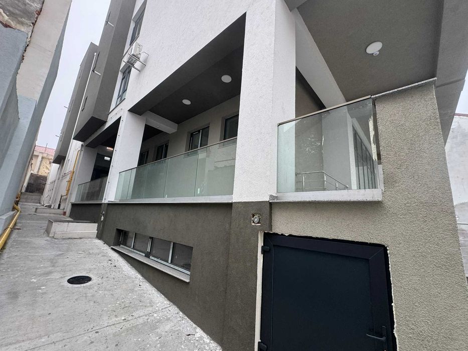 Balustrade din sticla securizata