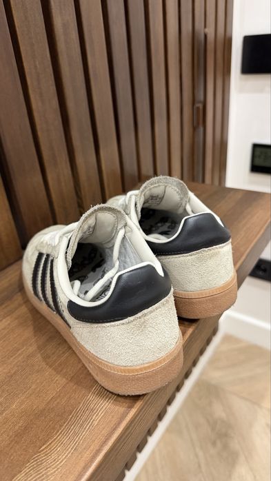 Кроссовки adidas