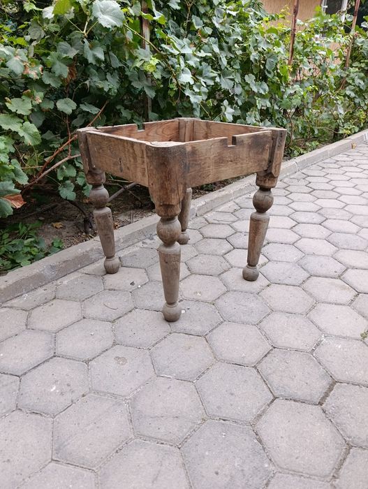 Продам раритет стол