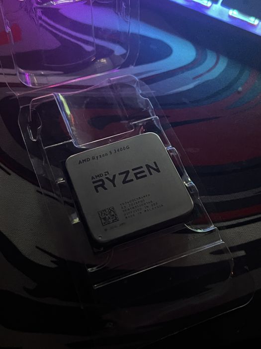 AMD Ryzen 5 3400G