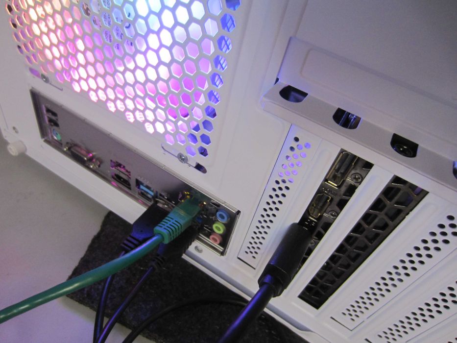 Гейм Ryzen 5 5500, 32GB,  GB RTX3070, SSD NVMe 512GB, 1TB HDD