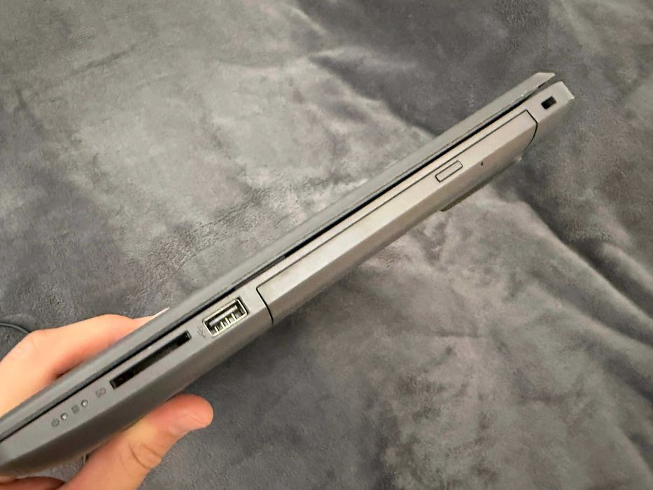 HP 250 G6 - Core i3-6006U, 12 GB RAM, 120GB SSD