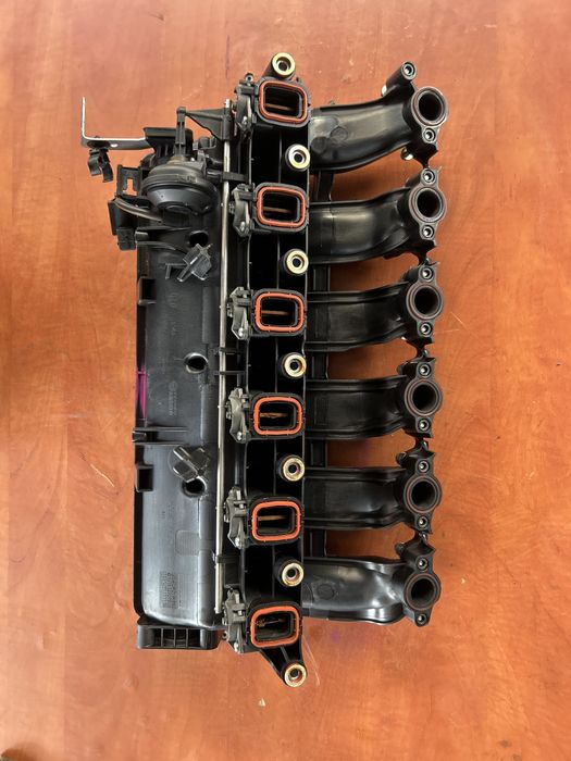 Galerie admisie Bmw e91,e90 motor 3.0 d m57 ,306d3