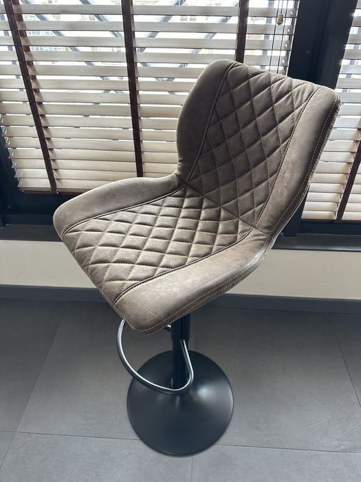 Бар Стол Jack с 2г гаранция и безплатна доставка до офис