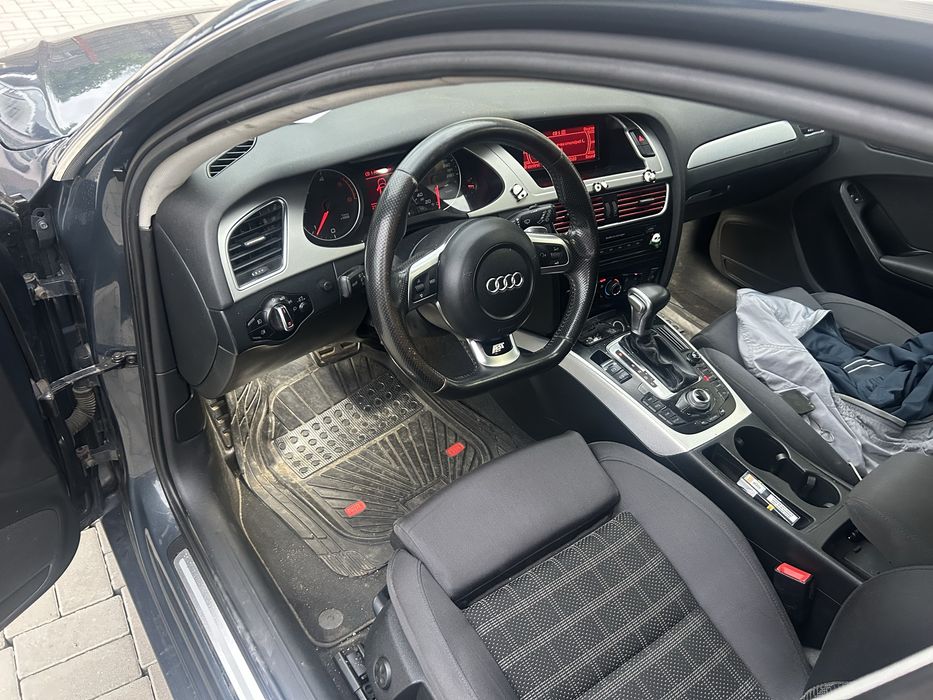 Vand Audi A4 b8 Avant