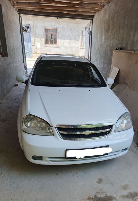 Lacetti rusumli avtomobil
