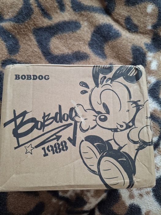 Продам детские кроссовки