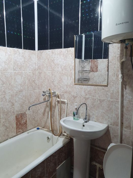 1 xonali dom sotiladi