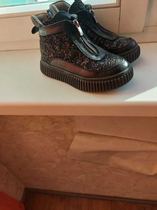 Ботинки кожаные черные для девочки производство Турция