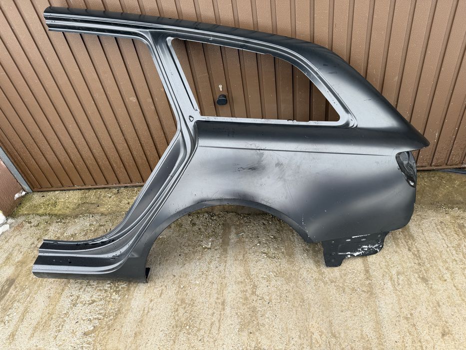 Aripa stanga spate Audi Q7