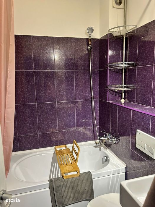 Garsoniera tip duplex-moderna si eficient compartimentata