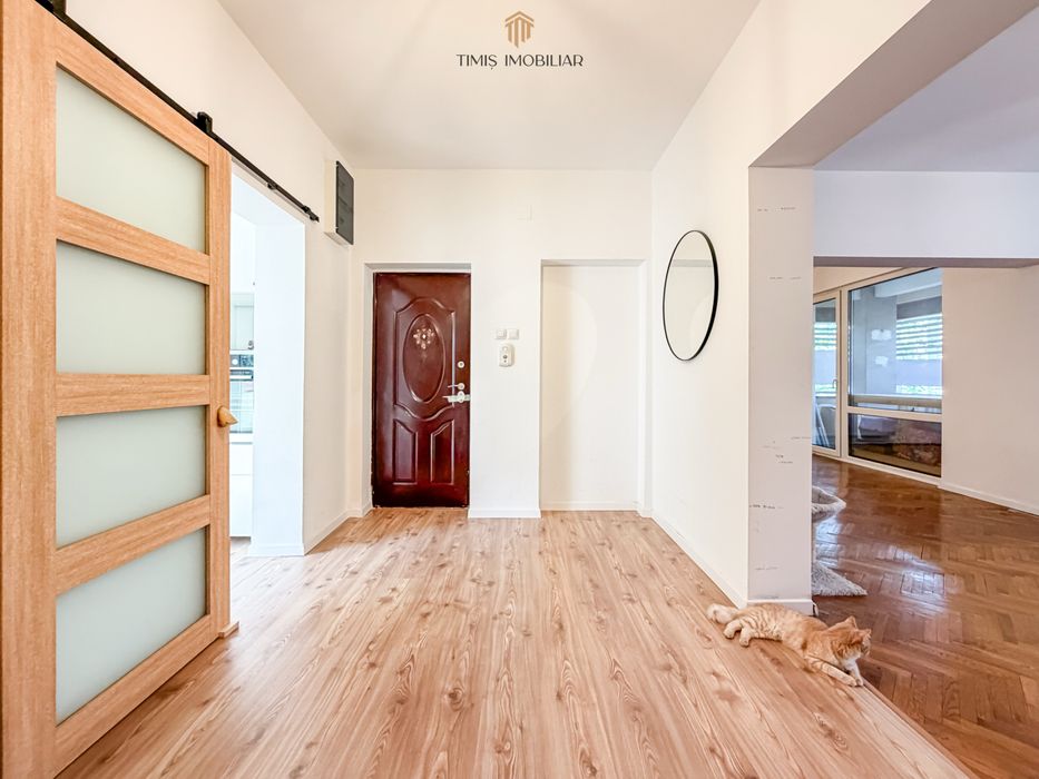 Apartament 5 camere, 125 mp – lângă Facultatea de Drept, Complex Studențesc, comision 0.