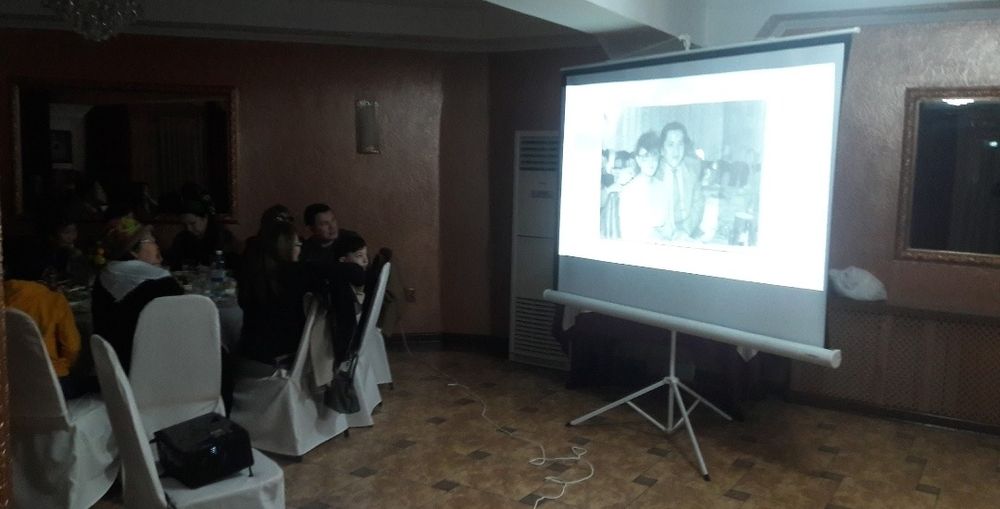 Аренда проектора с экраном