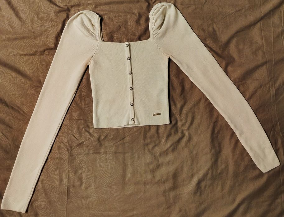 Бяла блуза втора употреба