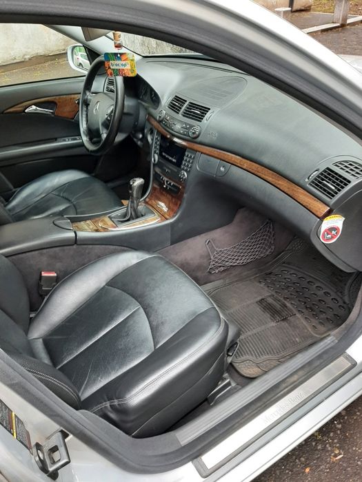 Mercedes e220  cdi W211