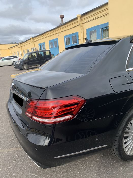 Лип спойлер за багажника Мерцедес W212 / Mercedes W212 Lip Spoiler