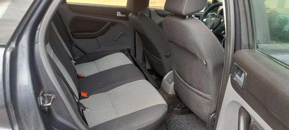 Ford focus benzina 2011
