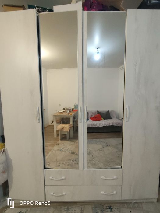 Продам большой шкаф