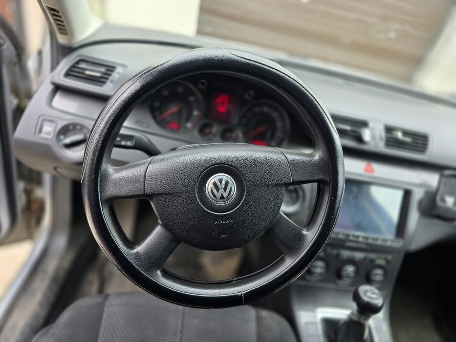 VW Passat B6 Combi 1.9 TDI (2007)
