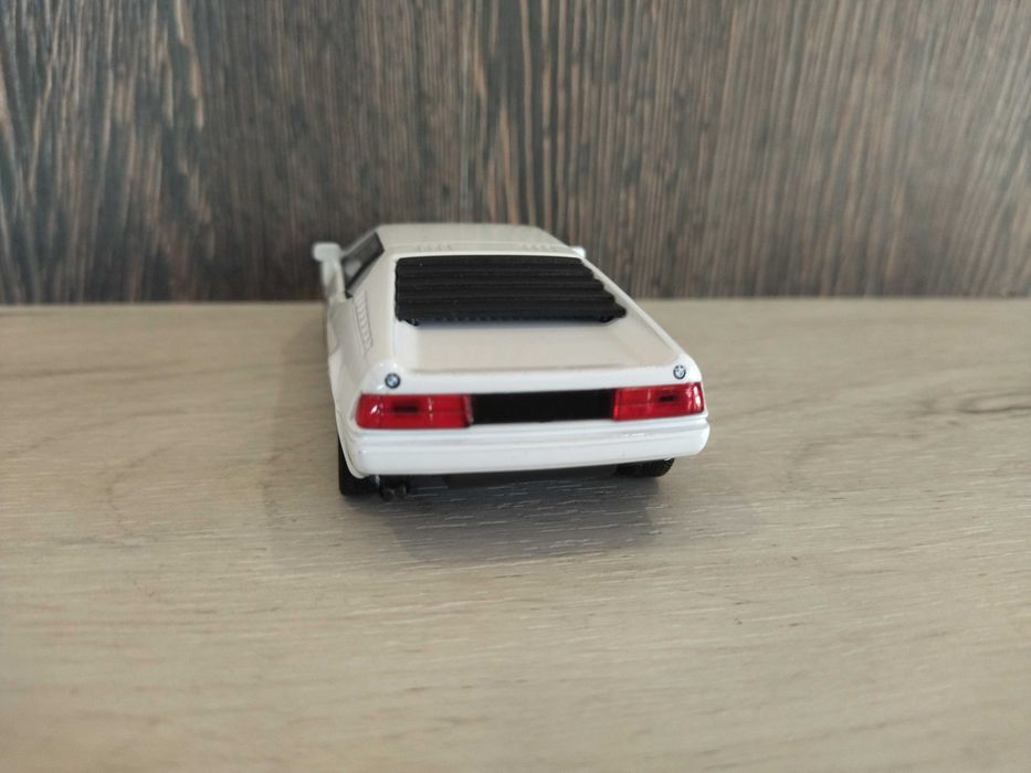 Метална количка BMW M1 !!!