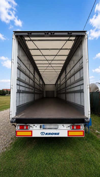Semiremorca Krone SD