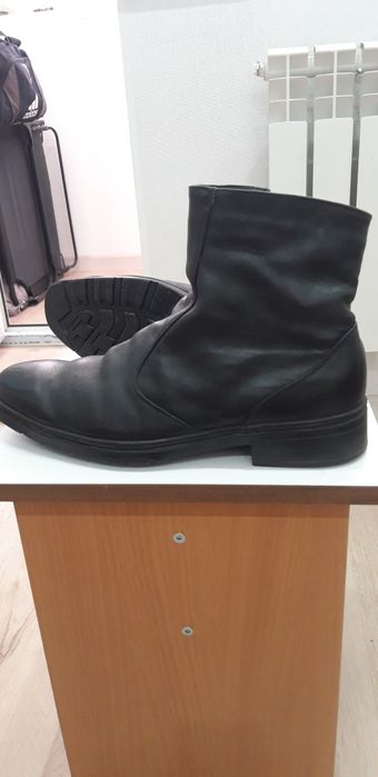 Продам зимние мужские ботинки