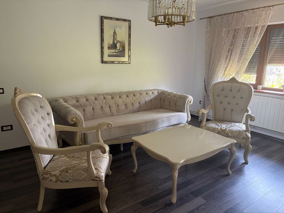 De vânzare mobilier de sufragerie italian din lemn masiv – complet