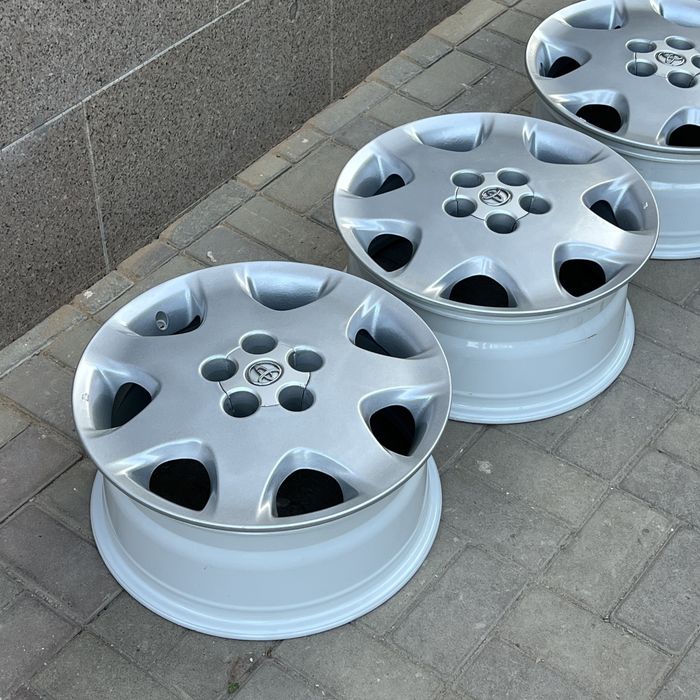 Комплект дисков R17 Тойота Лексус