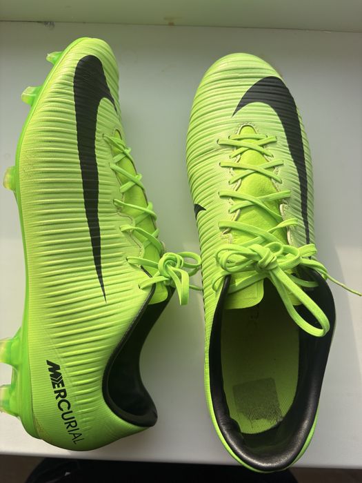 Продам бутсы оригнальные