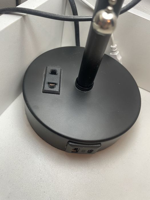 Veioza cu usb si priza