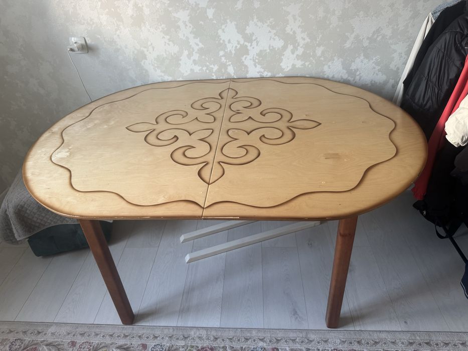 Продам казахский овальный стол