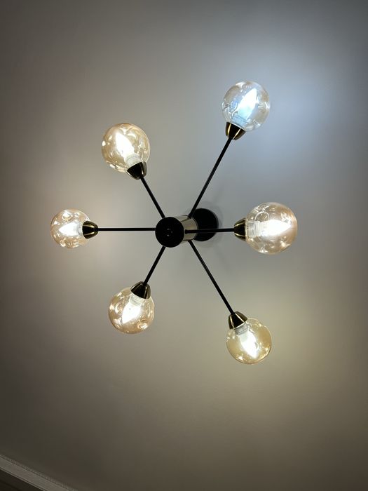 Люстра шестирожковая