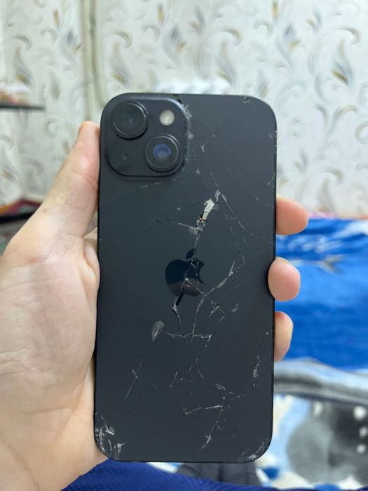 iPhone 15 Черный