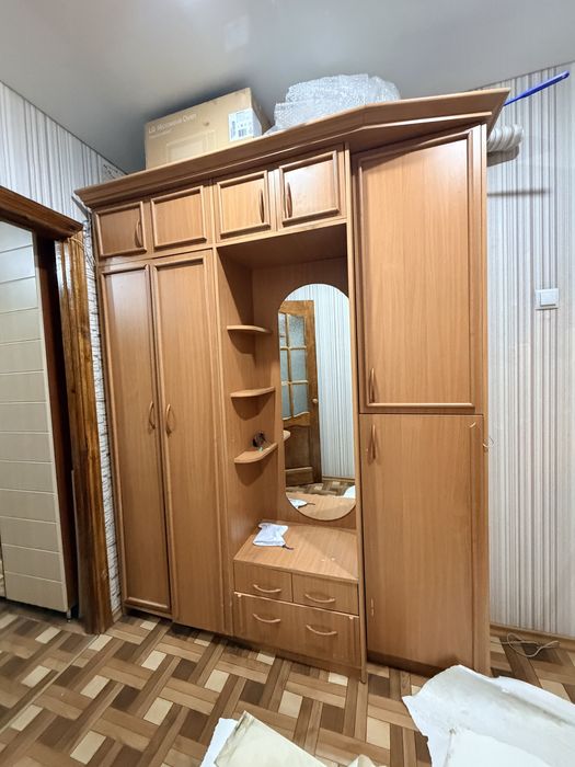 Отдам даром шкаф