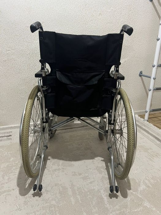 Инвалидная коляска