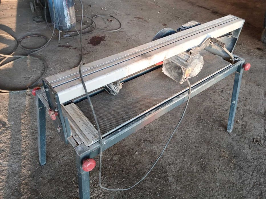 Електрическа машина за рязане на плочки / електрически флекс за плочки