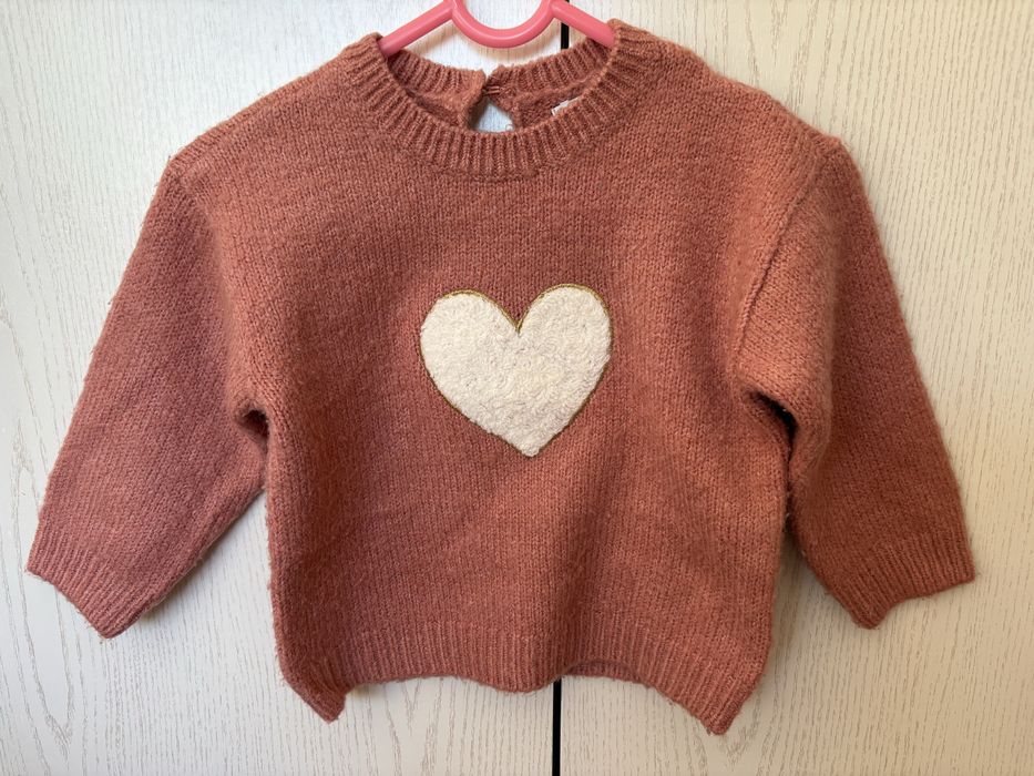 Pulover Reserved 86 pulover hand made 3 4 ani Pantaloni HM 4 ani