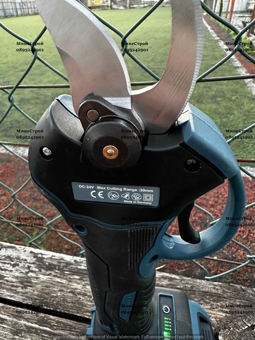 Акумулаторна лозарска ножица BOSCH 24V 5Ah до 30мм. БОШ с 2 батерии